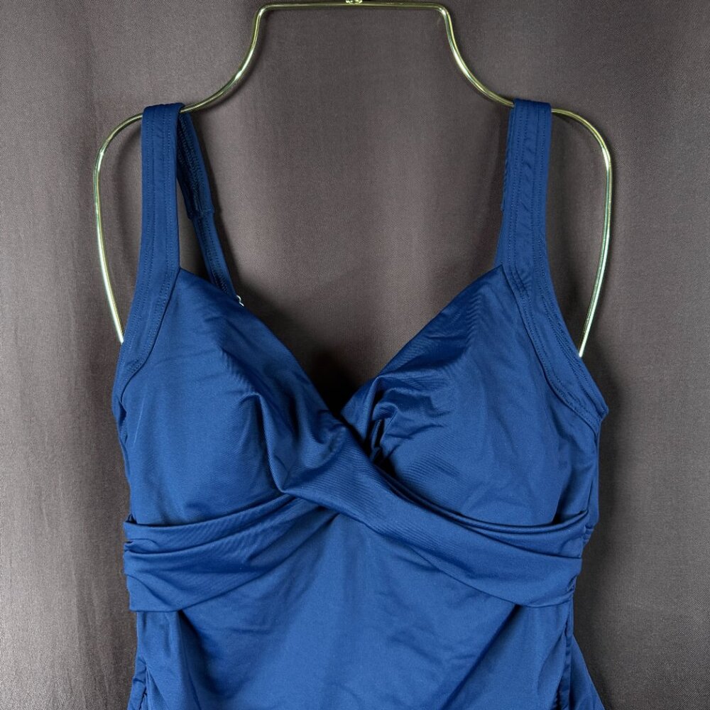 Lands' End Women's 4-8,18WDDD, 2-4 LONG Deep Sea Navy Tankini Swimsuit Top V-Nec - Picture 6 of 11